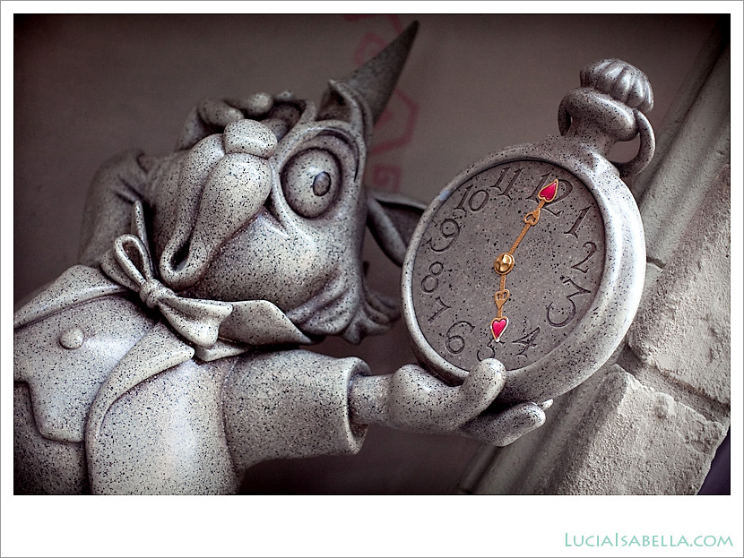 Lucia-Isabella-Alice-In-Wonderland-Costumes-3