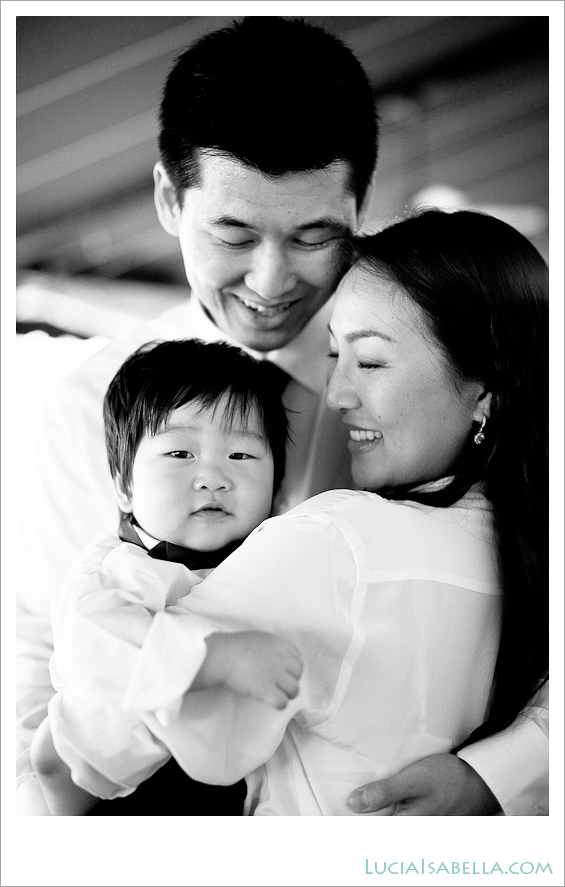 02-Baby-Birthday-Maggianos-Bellagio-family-Portrait