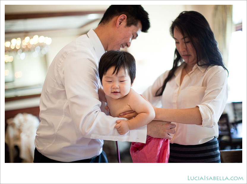 18-Baby-Birthday-Maggianos-Traditional-Korean-Outfit-02