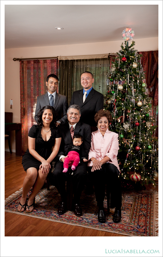 01-Monrovia-Family-Holiday-Portrait