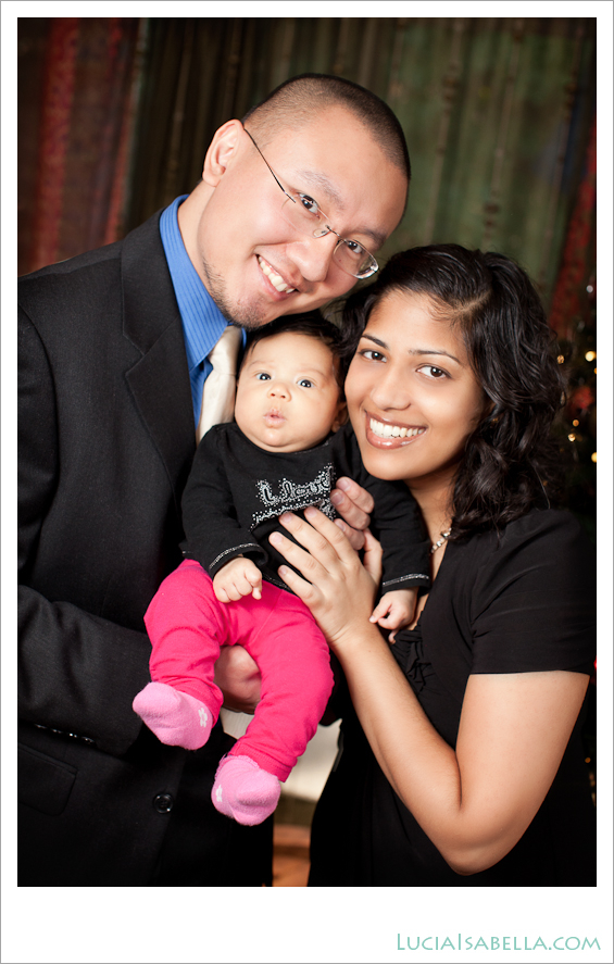 02-Monrovia-Family-Holiday-Portrait