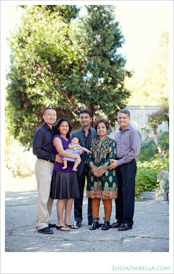 07-Monrovia-Family-Holiday-Portrait