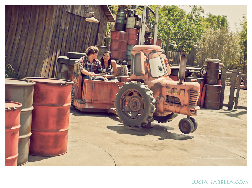 Disneyland-California-Adventure-Engagement-Photo-05